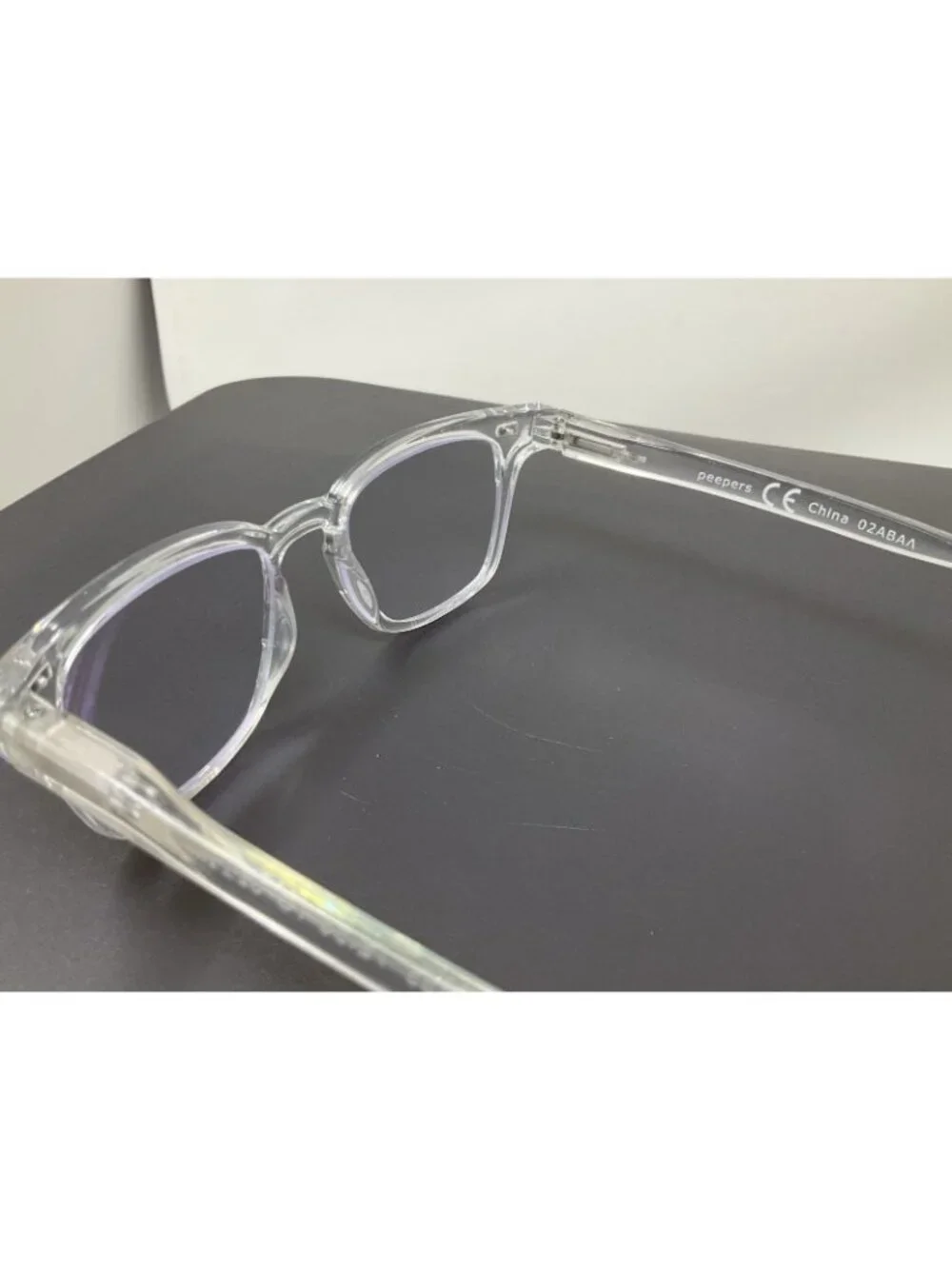 Peepers frame very